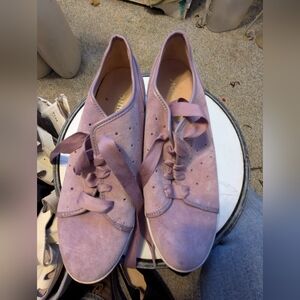 Women's Vionic Exc Lavender Suede Tie Front Classy Sneakers Sz 8.5